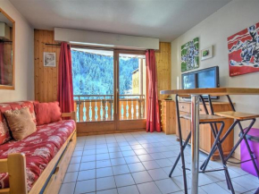 Studio cosy au pied du téléphérique avec balcon et parking - FR-1-524-134